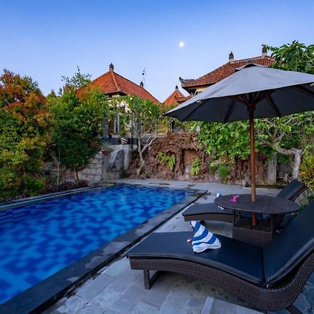 Villa Amari By Wizzela Batumadeg Exterior photo