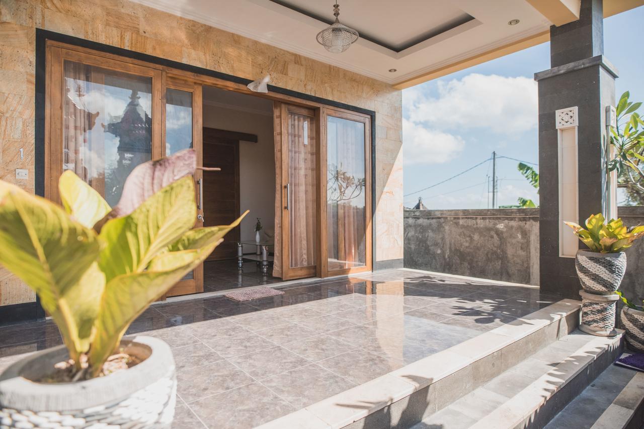 Villa Amari By Wizzela Batumadeg Exterior photo